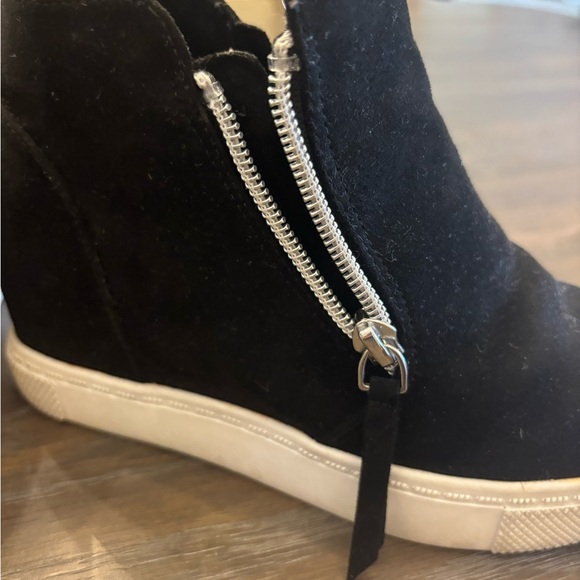 Black Suede Girls Boots - Picture 5 of 5